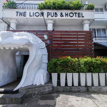 The Lion Pub & Hotel マウントラビニア エクステリア 写真
